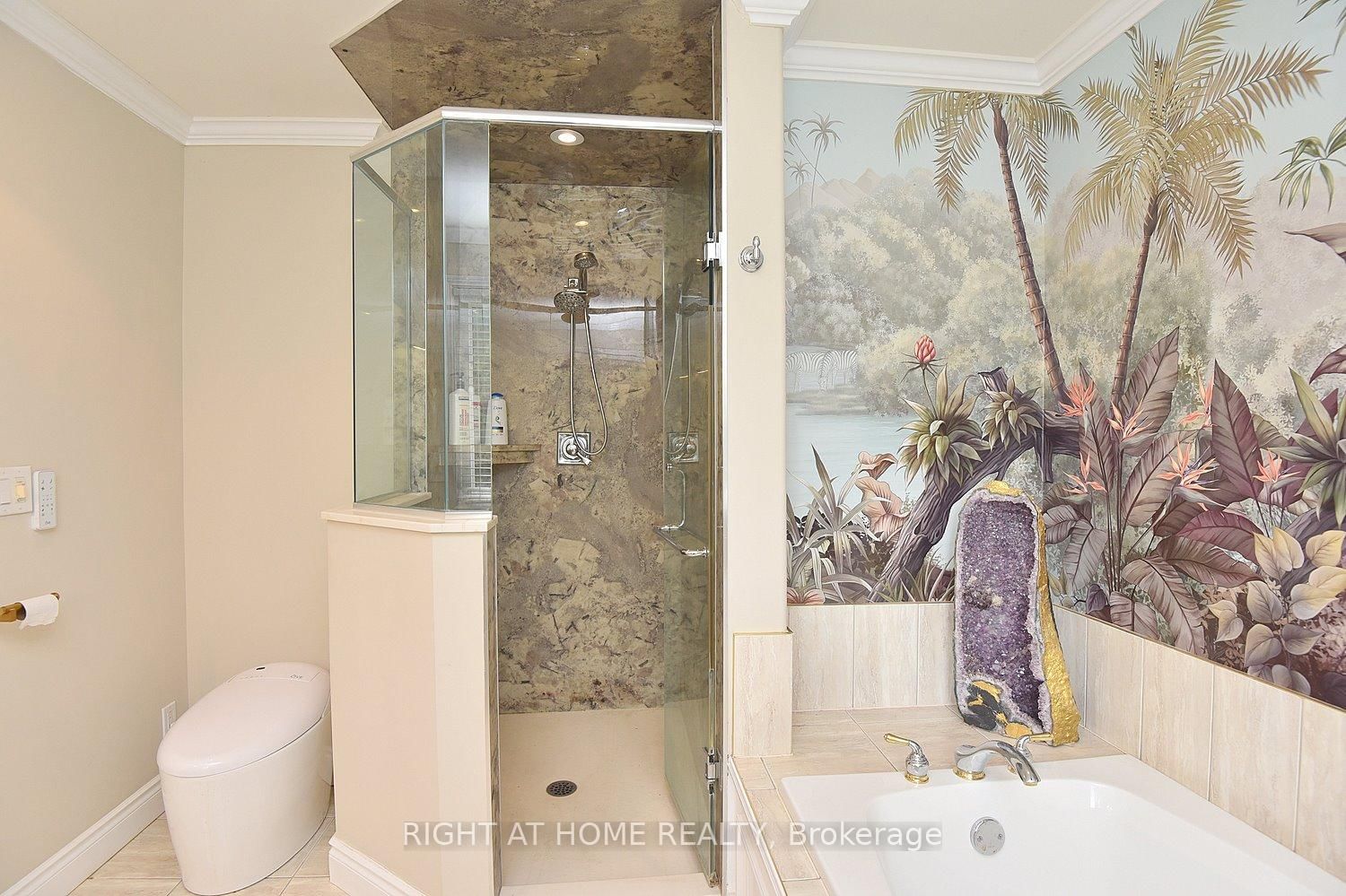 4299 Lakeshore Road • Burlington, ON photo 20