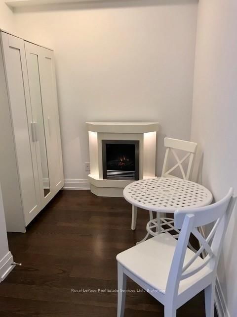Room2
