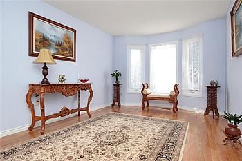 2801 Gulfstream Way, Mississauga, L5N6K2 | Image 3