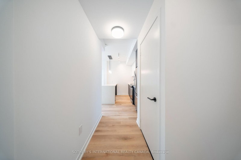 1711 - 5 York Garden Way