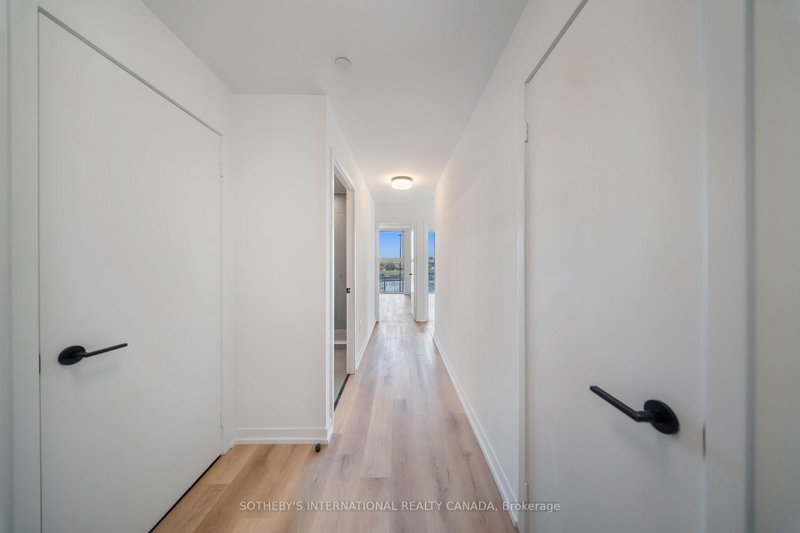 402 - 5 York Garden Way