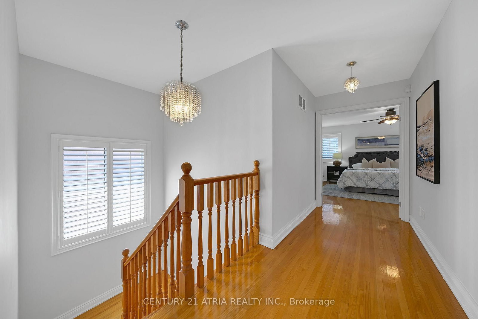 543 Queens Drive • Toronto, ON photo 17