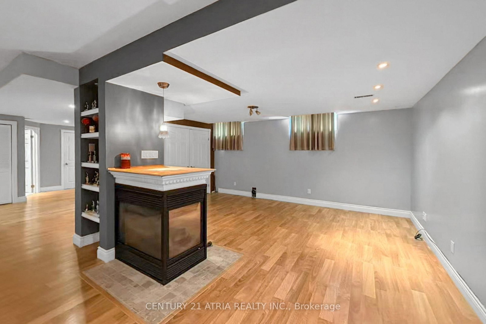 543 Queens Drive • Toronto, ON photo 39