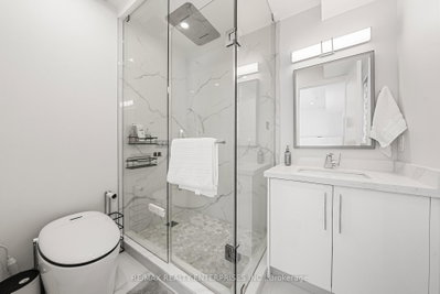 1362 Kenmuir Mississauga,ON L5G 4B4 — Photo 20