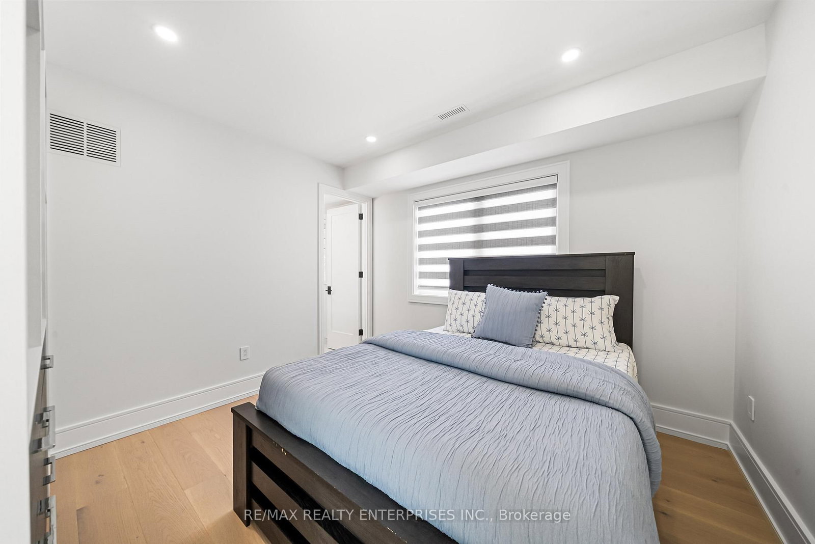 1362 Kenmuir Avenue • Mississauga, ON photo 22