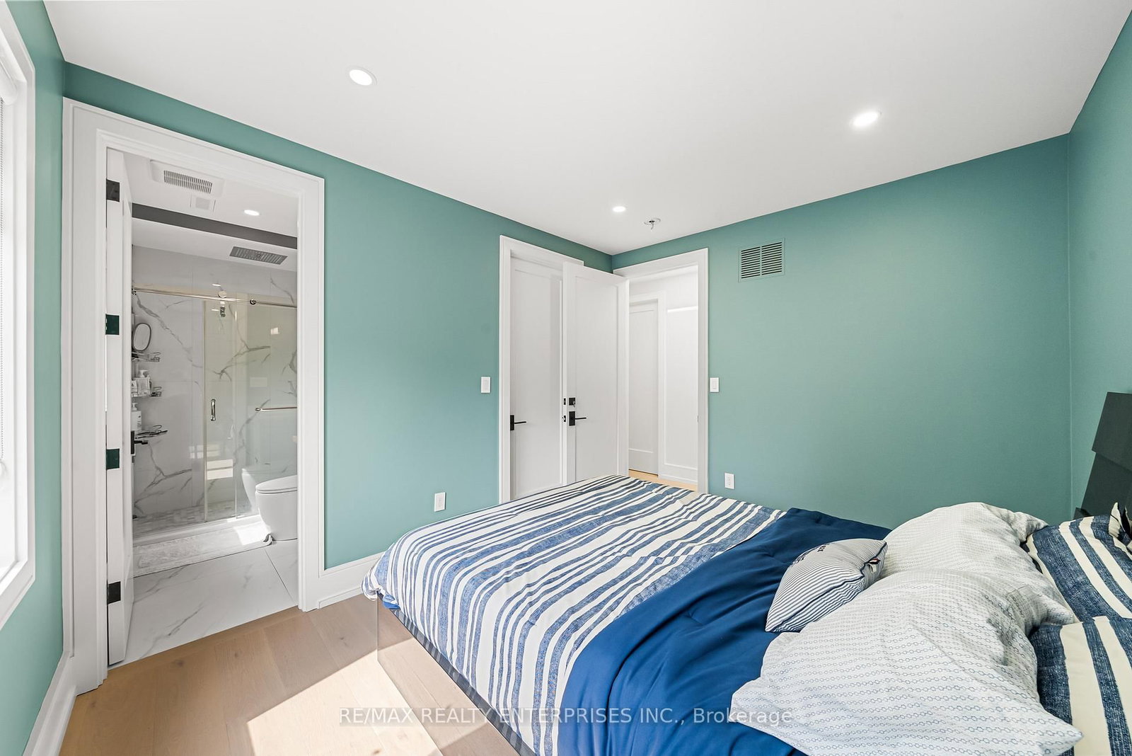 1362 Kenmuir Avenue • Mississauga, ON photo 25