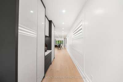 1362 Kenmuir Avenue • Mississauga, ON photo 3