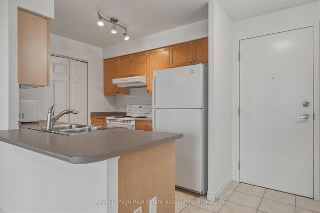 1202 - 55 Strathaven Drive