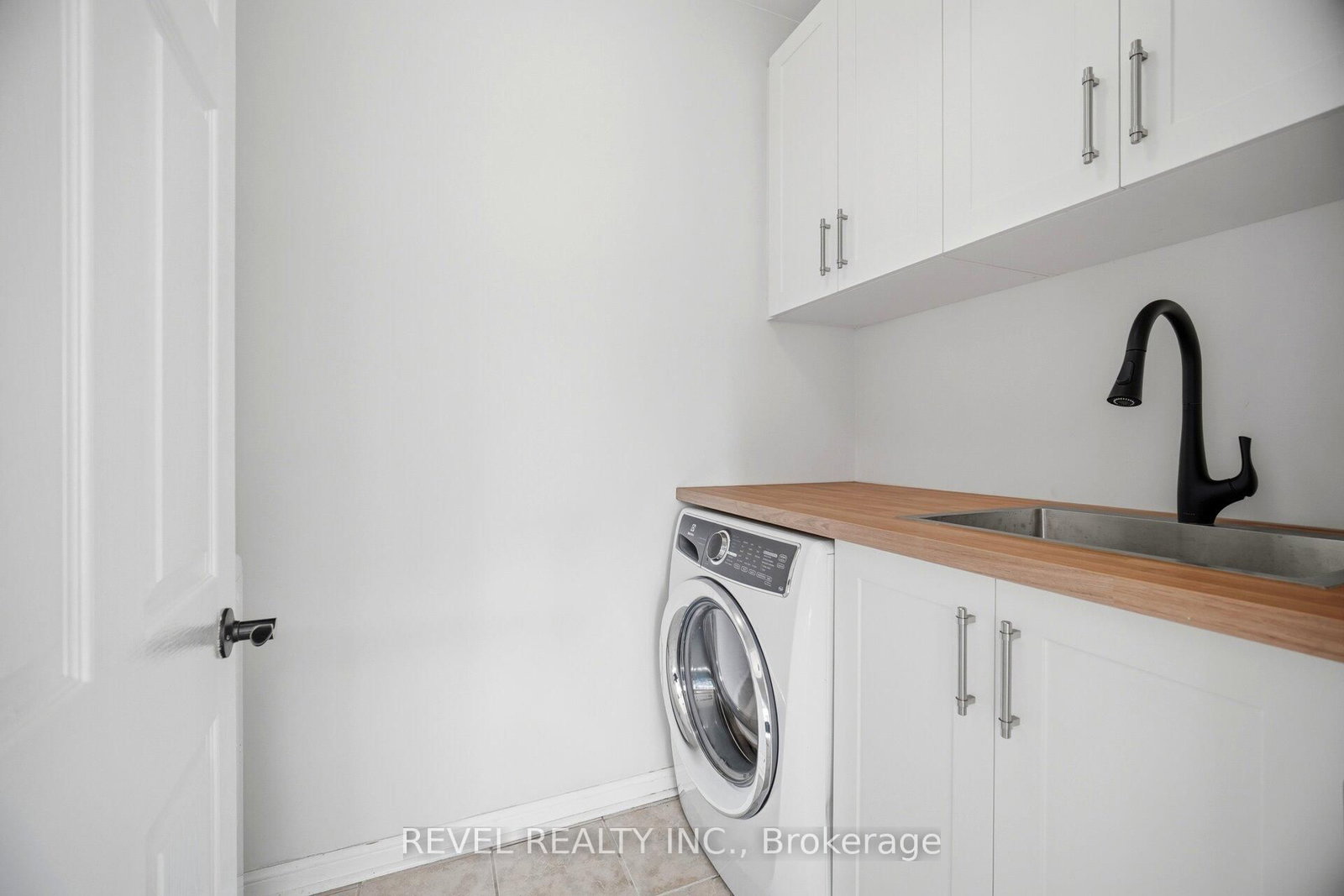835 Chambers Place • Milton, ON photo 20
