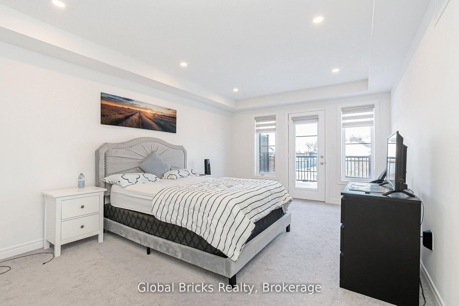 49 E Burnhamthorpe Road • Oakville, ON photo 32