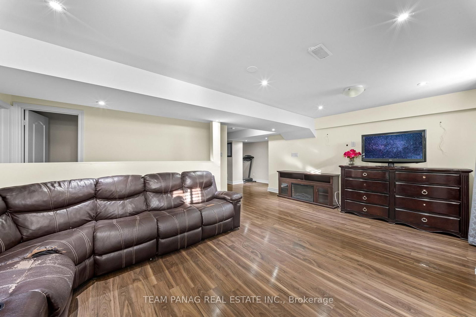 52 Mount Royal Circle • Brampton, ON photo 43