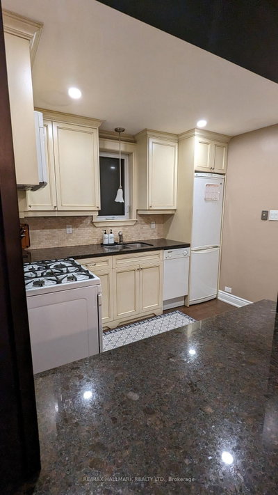 342 Whitmore Toronto,ON M6E 2N4 — Photo 10