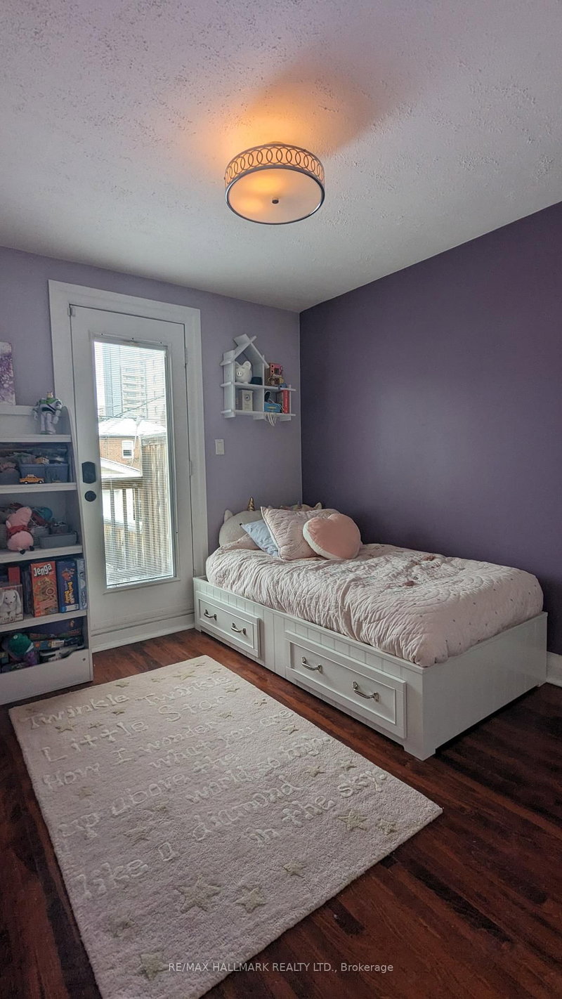 342 Whitmore Toronto,ON M6E 2N4 — Photo 12