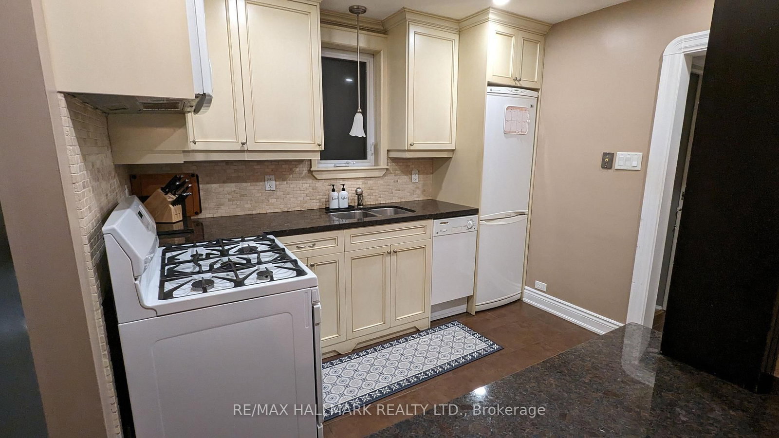 342 Whitmore Toronto,ON M6E 2N4 — Photo 7
