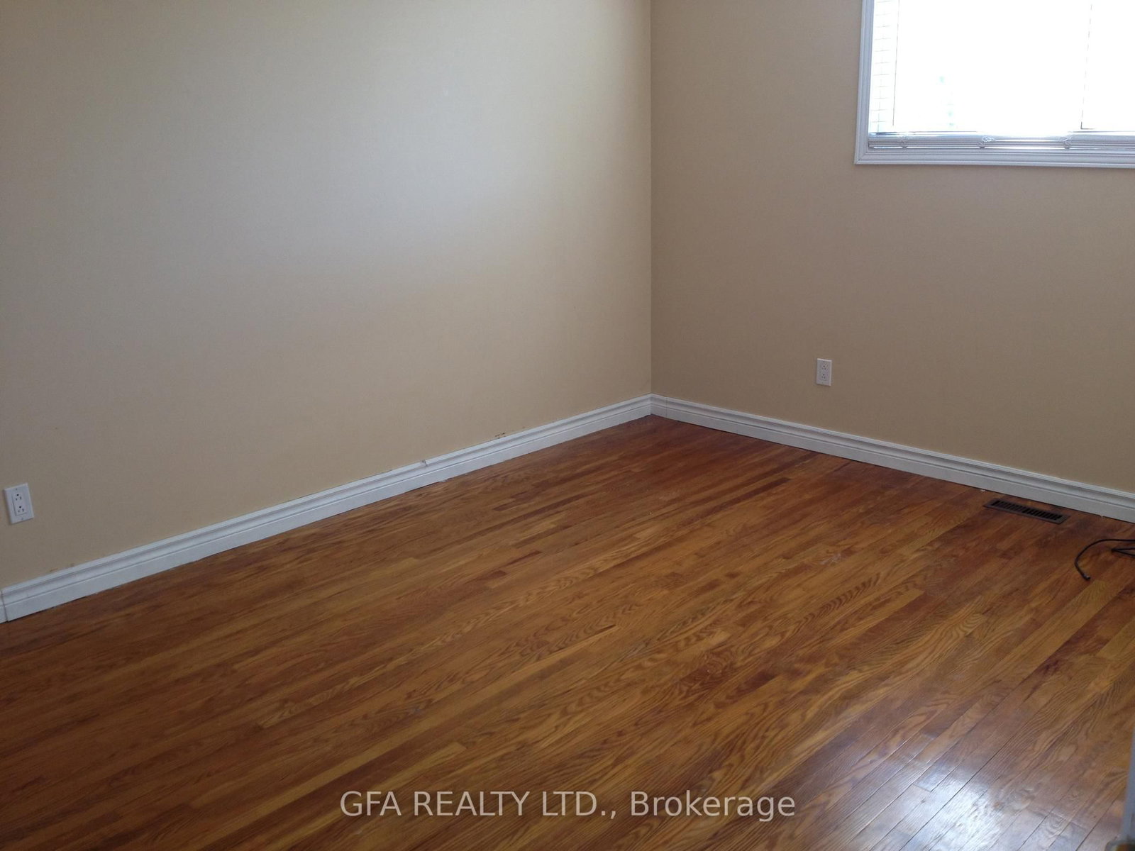 30 Reigate Brampton,ON L6V 2E3 — Photo 7