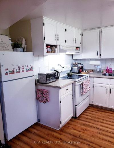 30 Reigate Brampton,ON L6V 2E3 — Photo 9