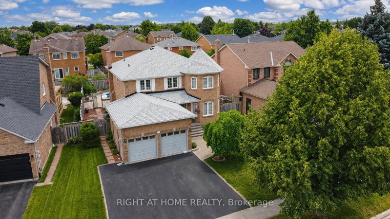 17 Eaton St, Halton Hills, Ontario
