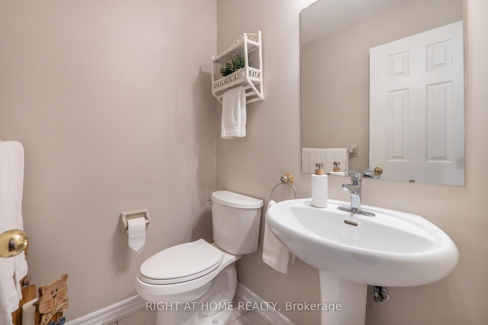 17 Eaton Street • Halton Hills, ON photo 15