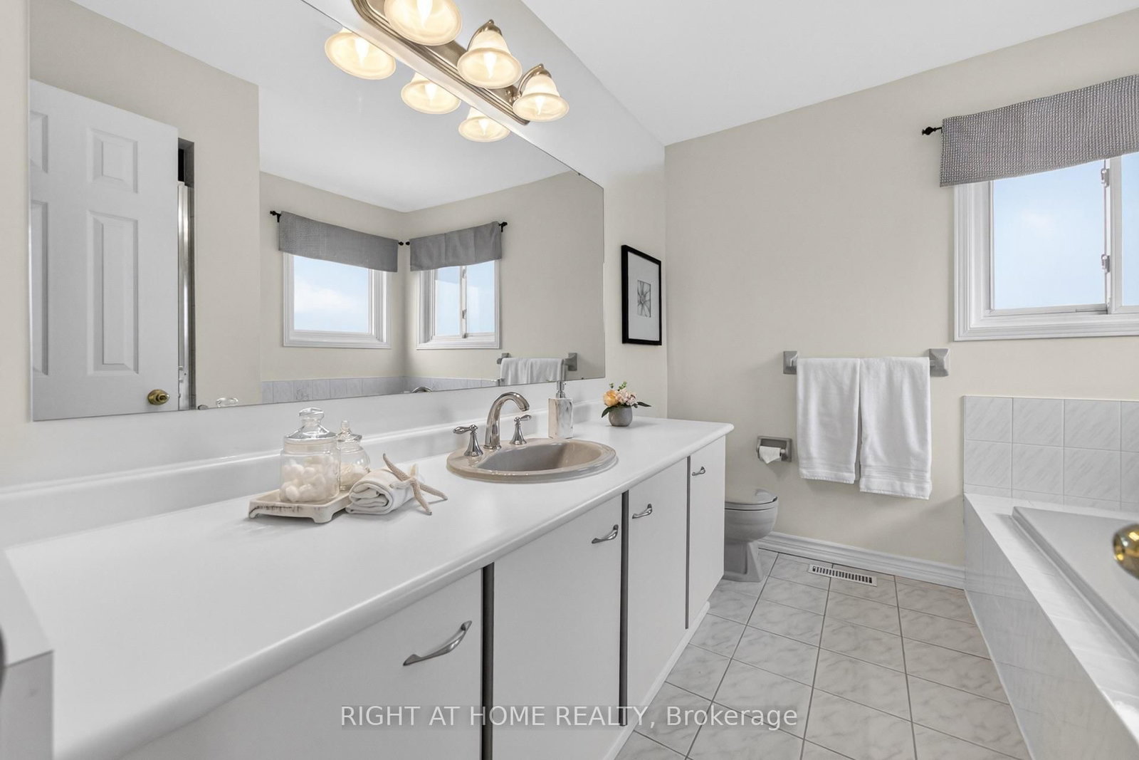 17 Eaton Street • Halton Hills, ON photo 19