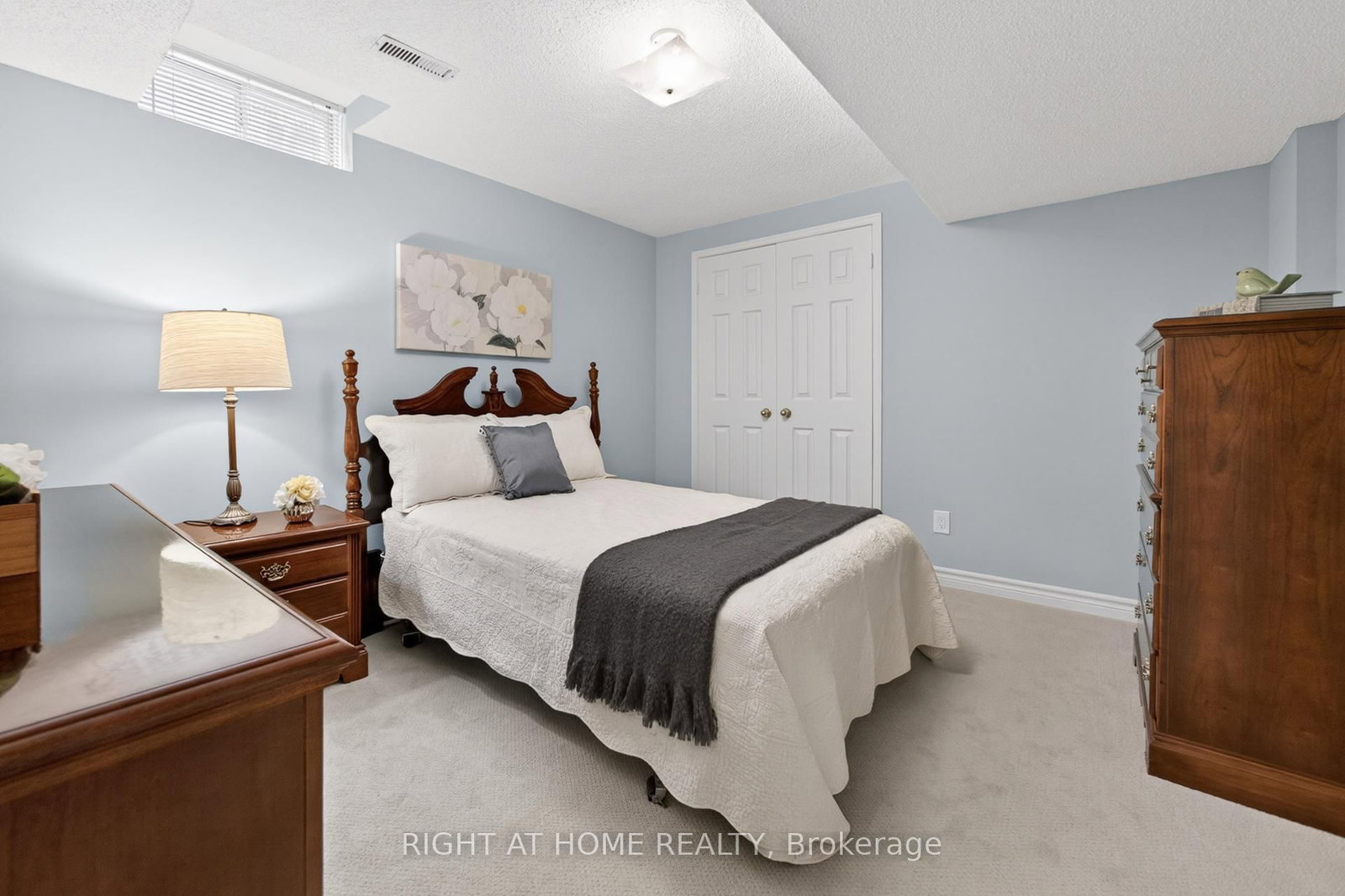 17 Eaton Street • Halton Hills, ON photo 36