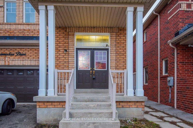 112 Commodore Drive