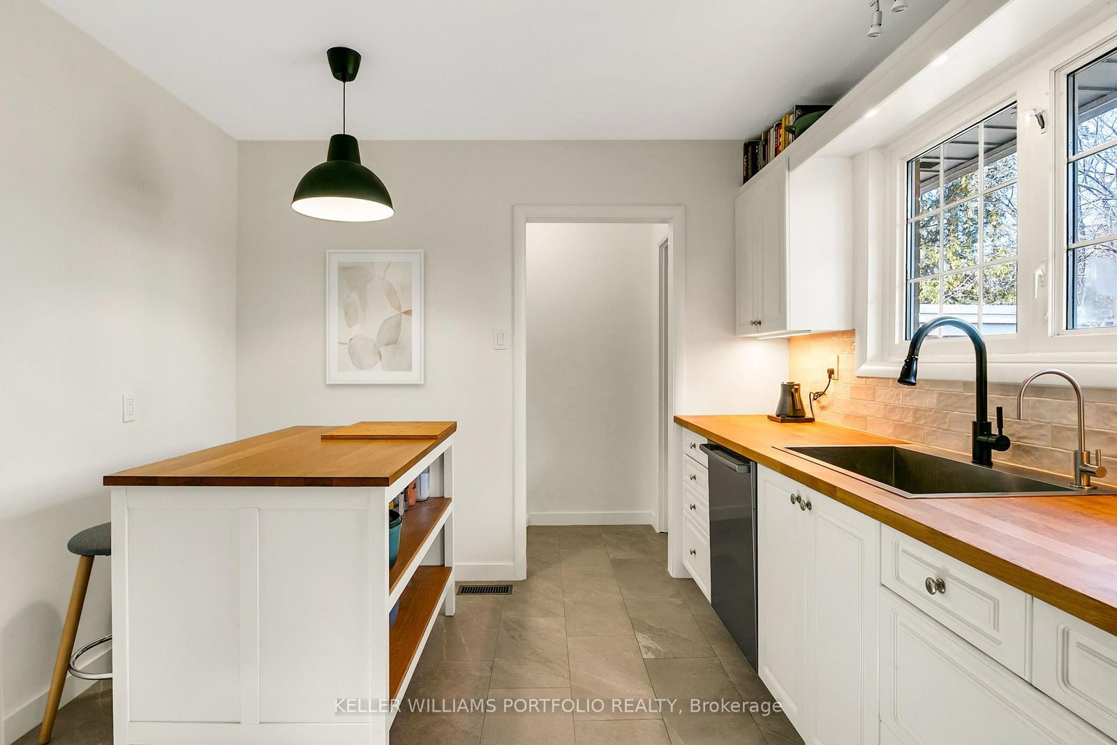88 Sabrina Dr Drive • Toronto, ON photo 11