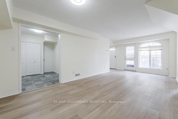 204 - 52 Sidney Belsey Crescent
