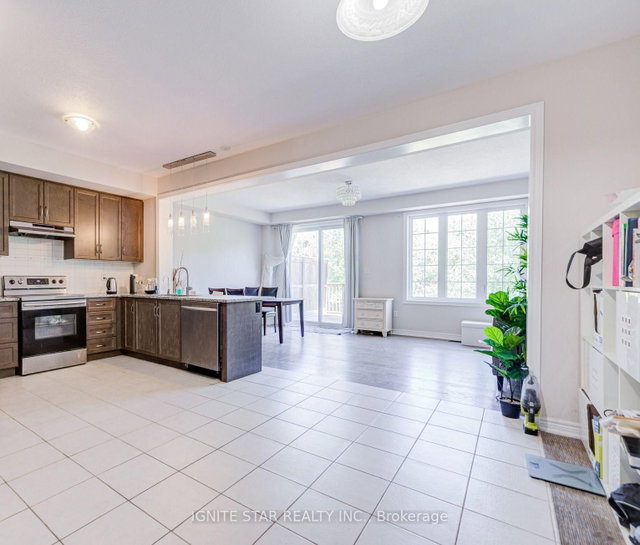 3305 mockingbird Common