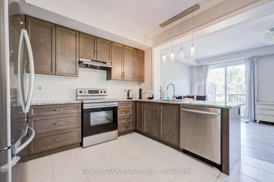 3305 mockingbird Common — more photos