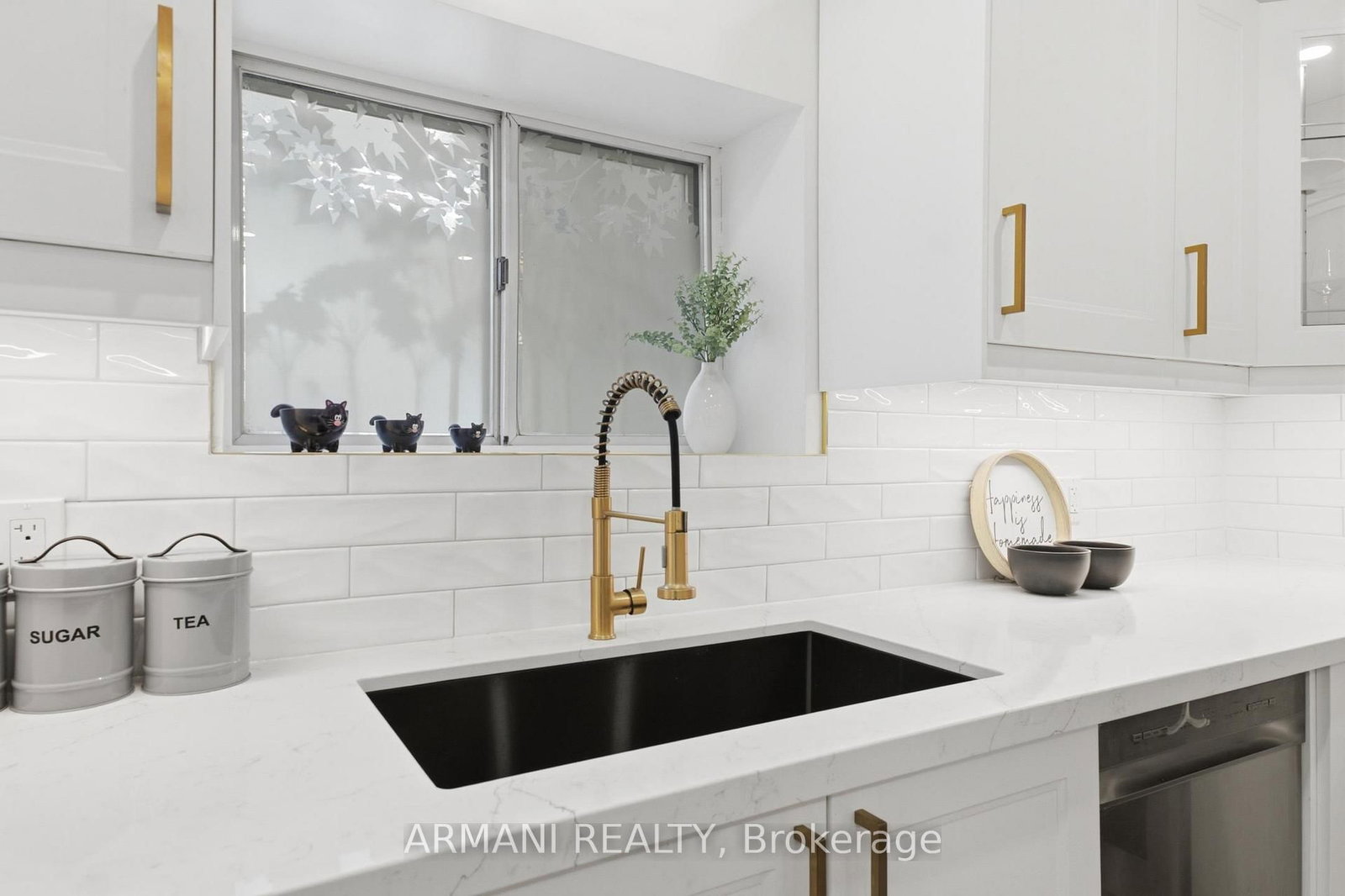 918 Ossington Avenue • Toronto, ON photo 15