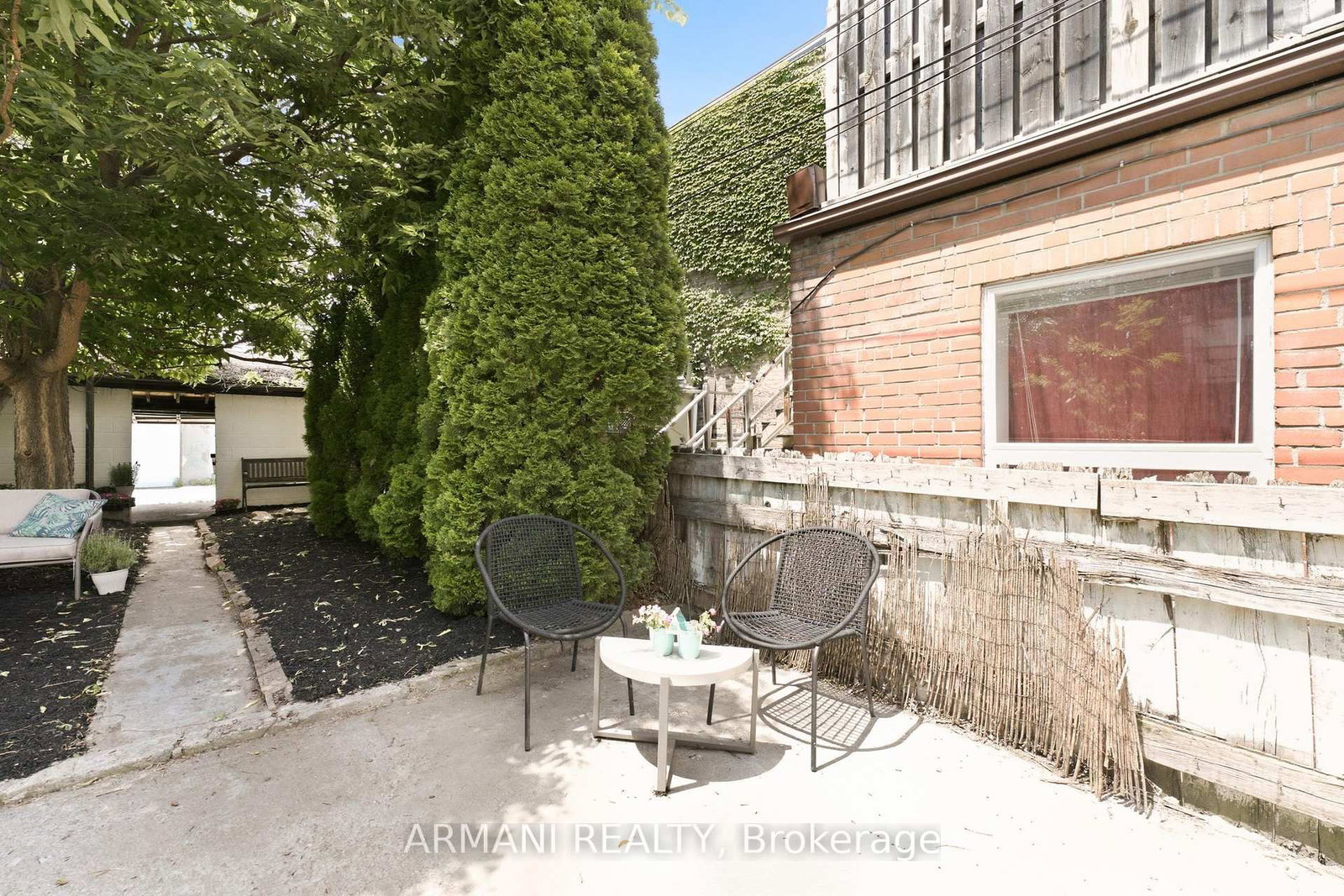 918 Ossington Avenue • Toronto, ON photo 45