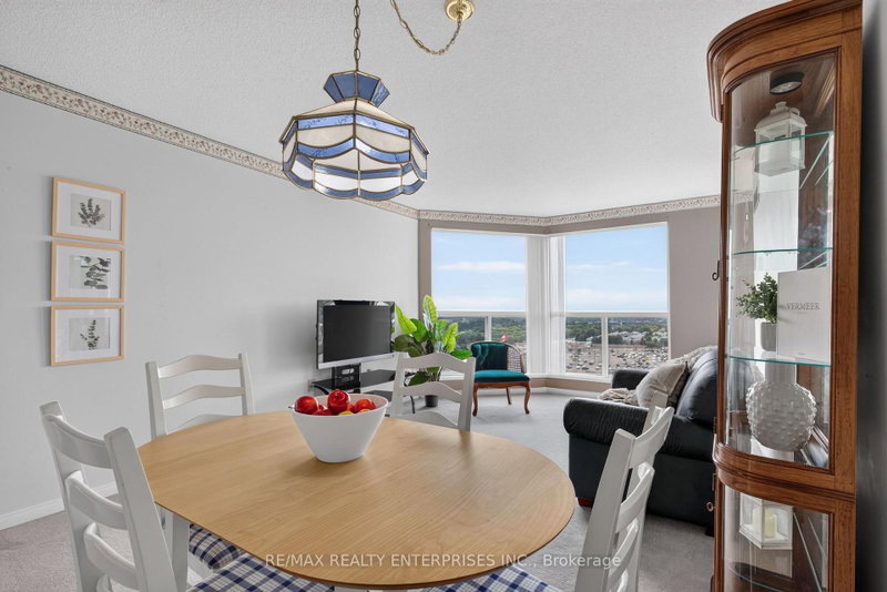 1412 - 2177 Burnhamthorpe Road W