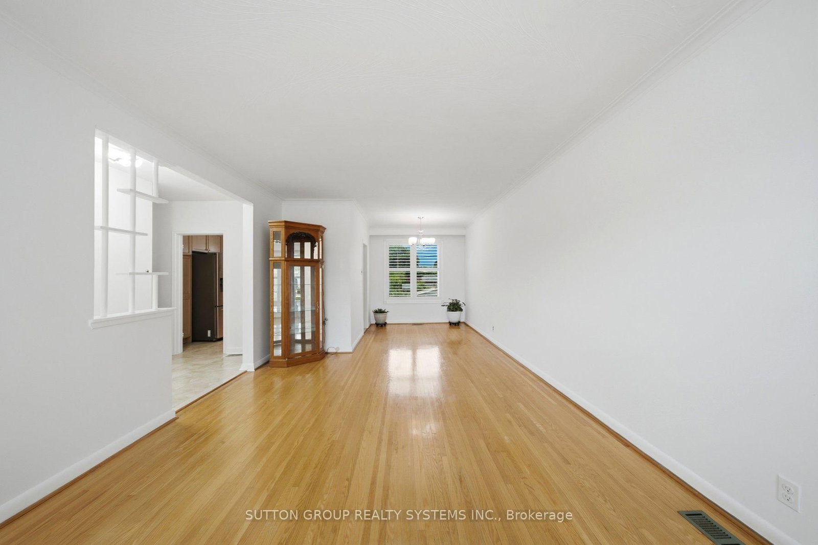 2870 Weston Road • Toronto, ON photo 6