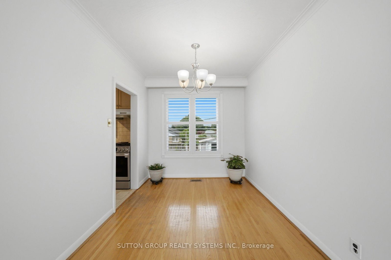 2870 Weston Road • Toronto, ON photo 8