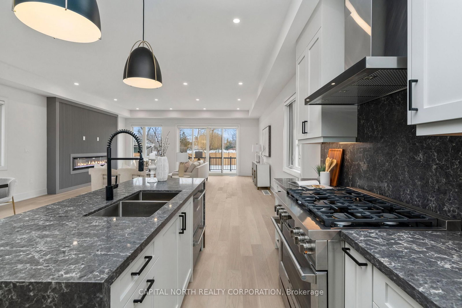 1076 Roosevelt Road • Mississauga, ON photo 11