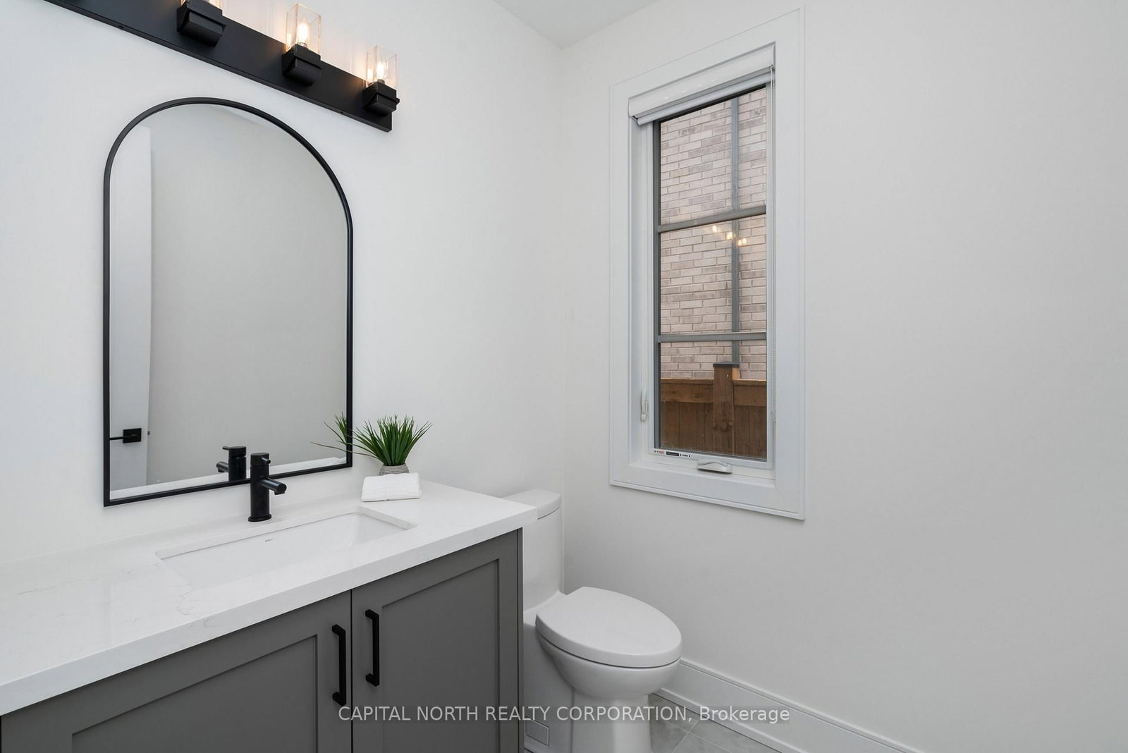1076 Roosevelt Road • Mississauga, ON photo 17