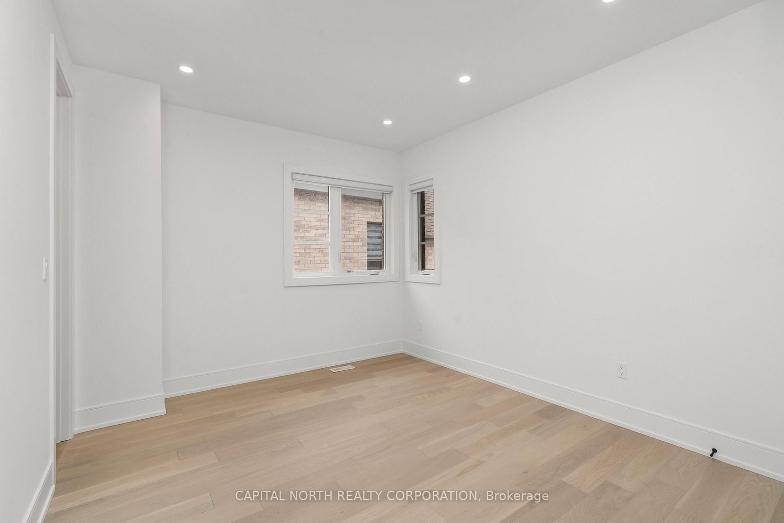 1076 Roosevelt Road • Mississauga, ON photo 25