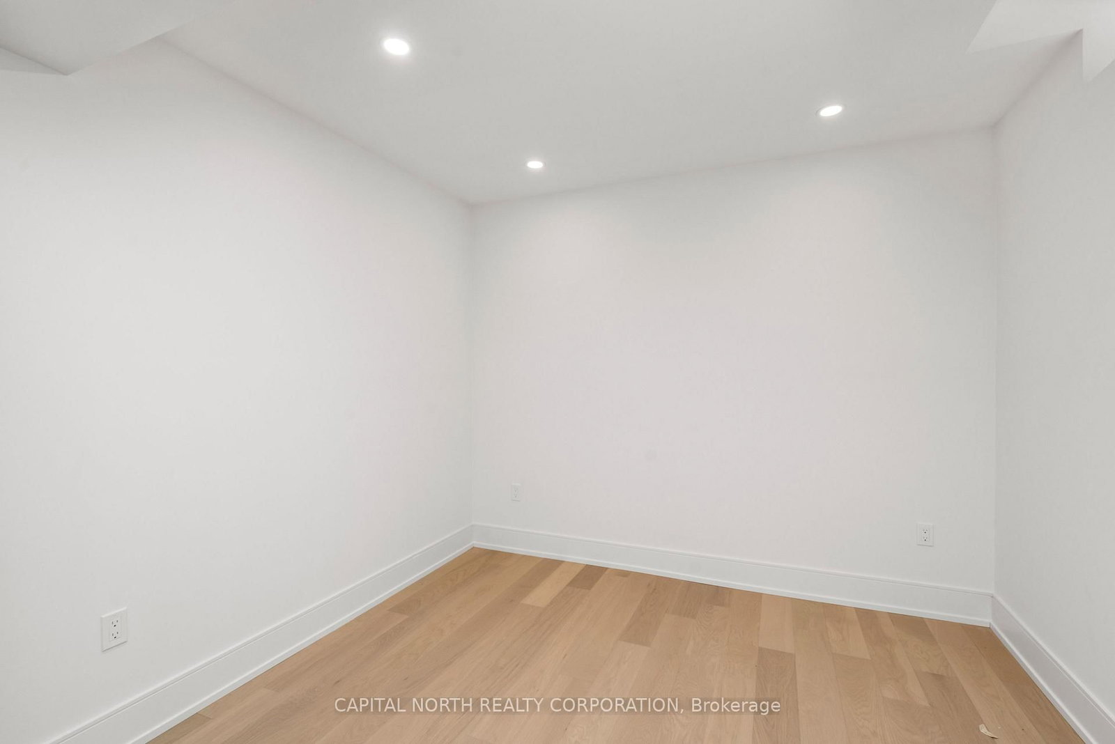 1076 Roosevelt Road • Mississauga, ON photo 36
