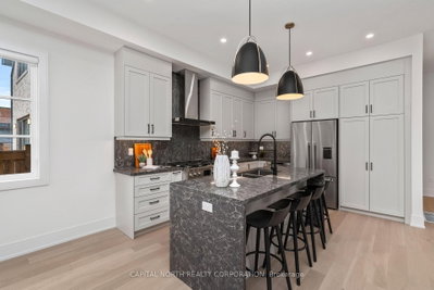 1076 Roosevelt Road • Mississauga, ON photo 8