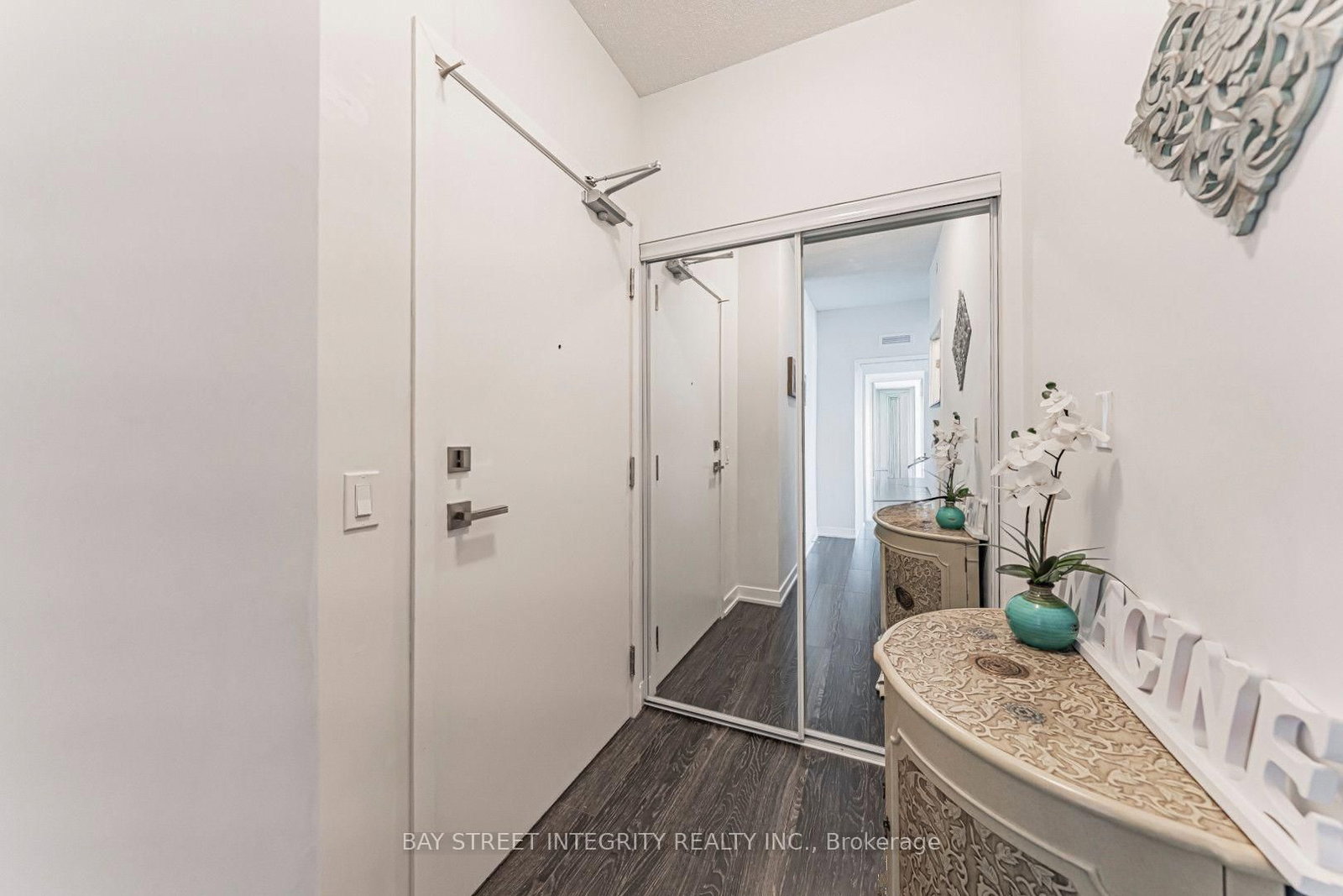 4055 Parkside Village Drive • #2815 • Mississauga, ON photo 7