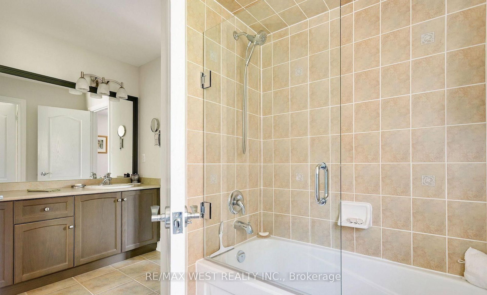 3338 Fox Run Circle • Oakville, ON photo 30
