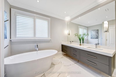 484 Avonwood Mississauga,ON L5G 1Y9 — Photo 24