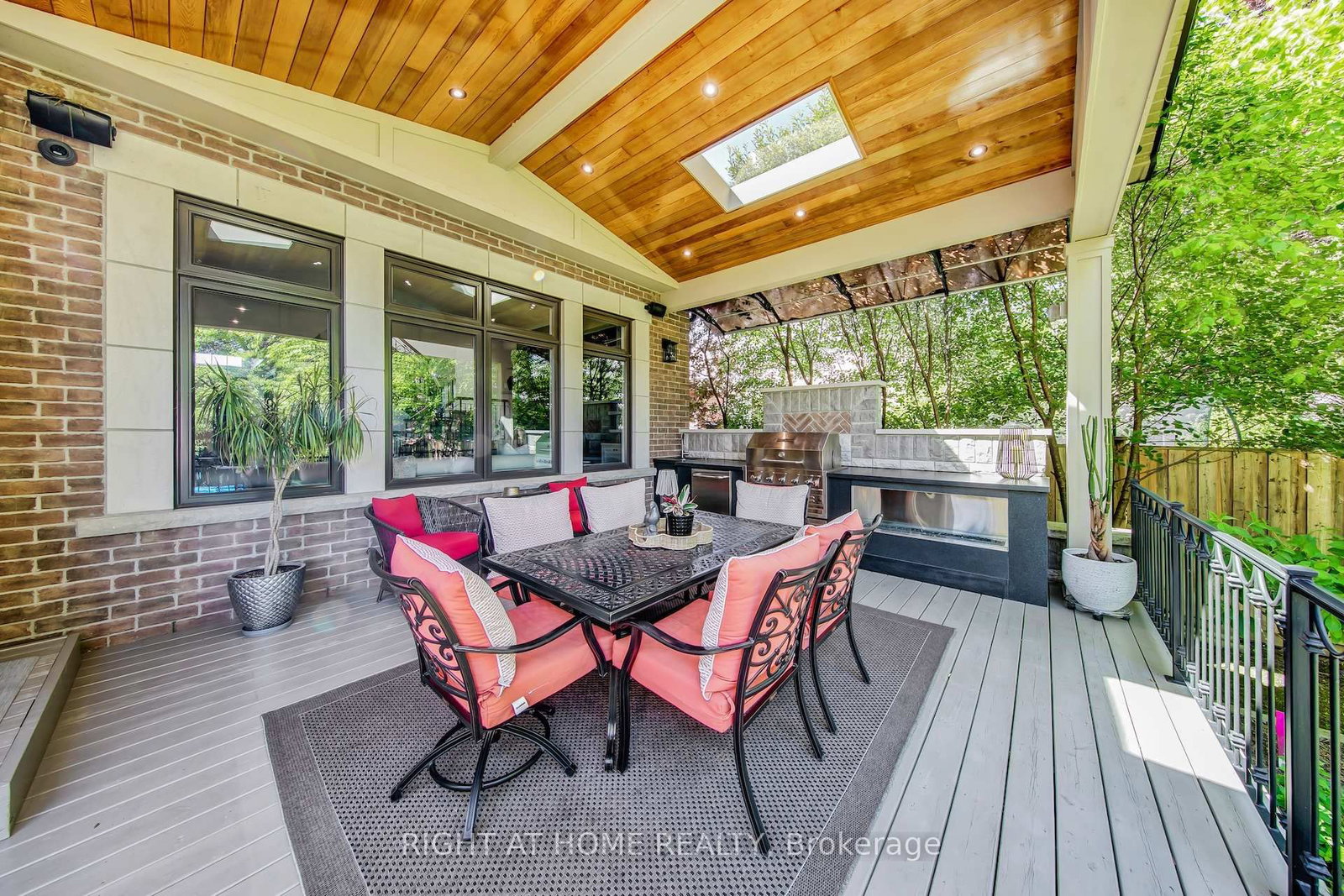 484 Avonwood Drive • Mississauga, ON photo 36