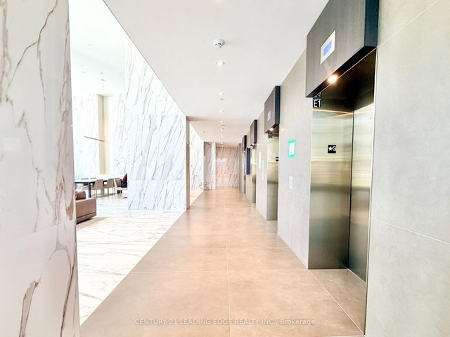 6511 - 448 Burnhamthorpe Road