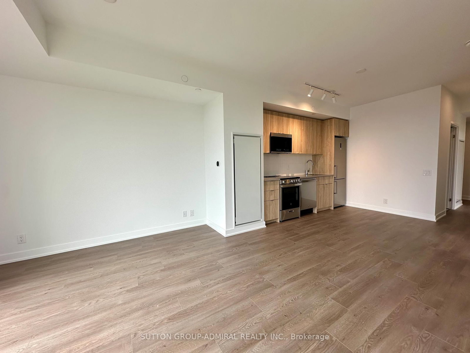 903-1660 Bloor Street, Toronto, ON, photo 5