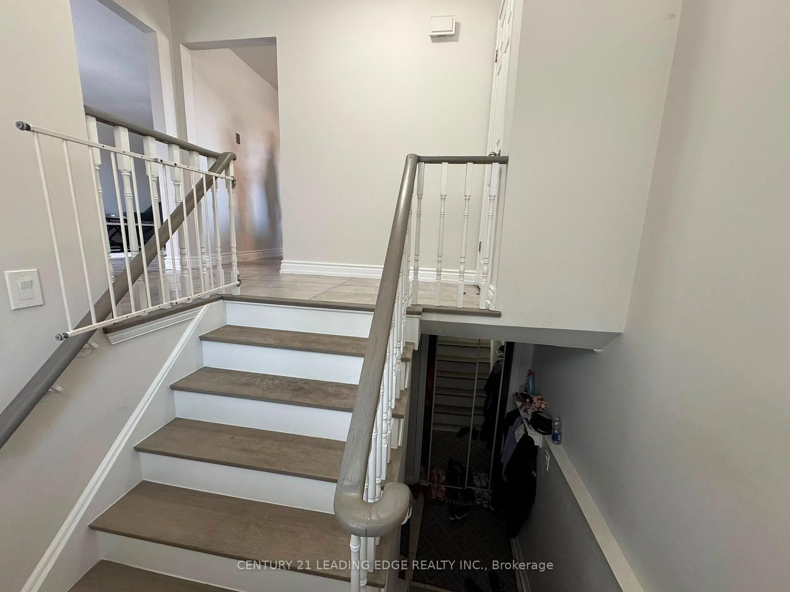 18 Clubhouse Court • Toronto, ON photo 10