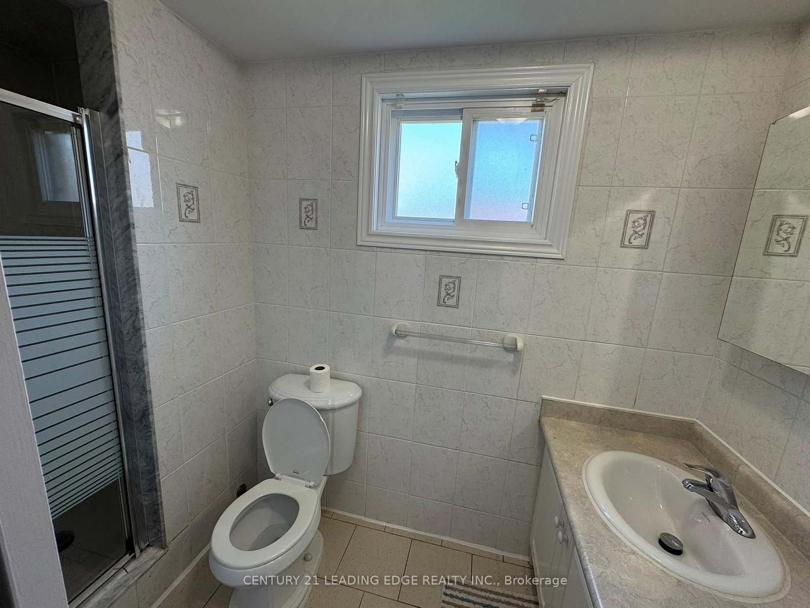 18 Clubhouse Court • Toronto, ON photo 11