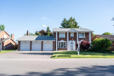 8 River View Drive