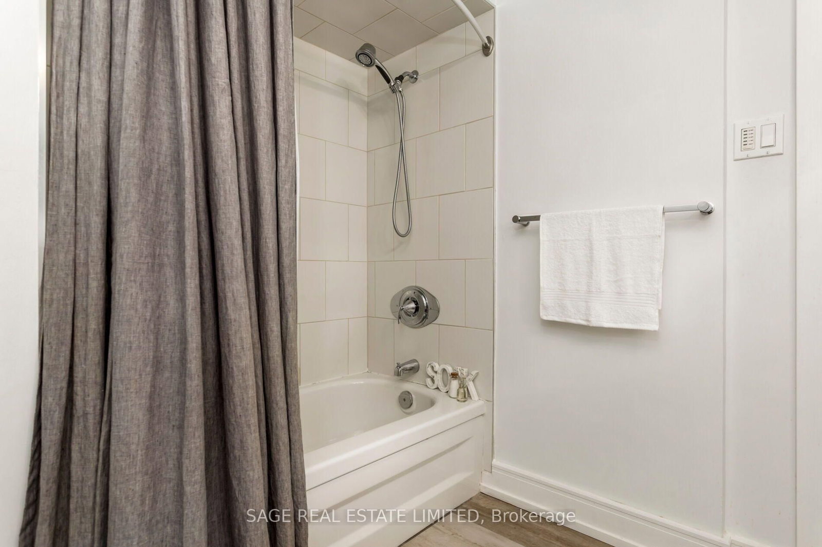 2194 Yorkshire Crescent • Burlington, ON photo 31