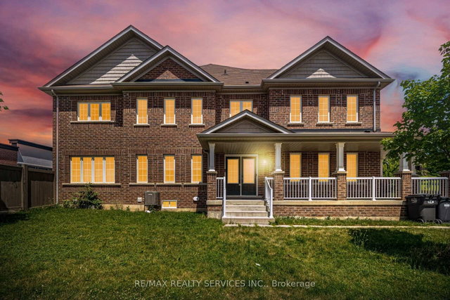 144 Baffin Crescent